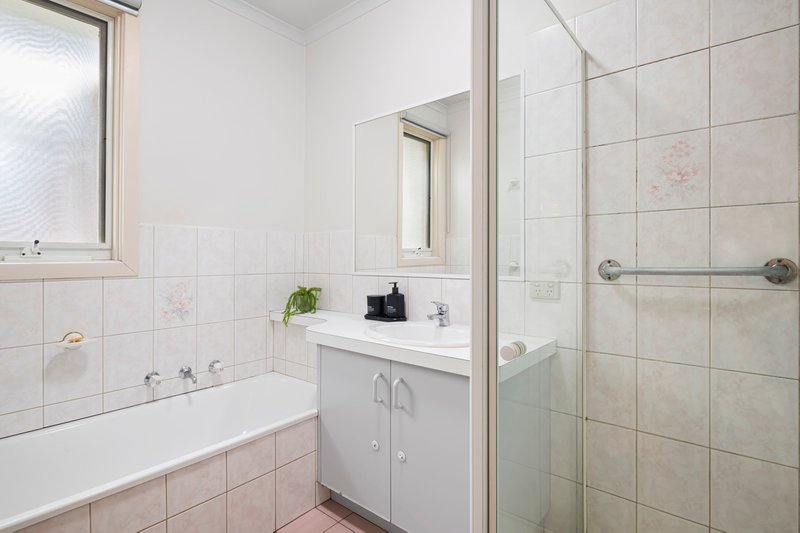 Photo - 1/5 Leith Road, Macleod VIC 3085 - Image 9