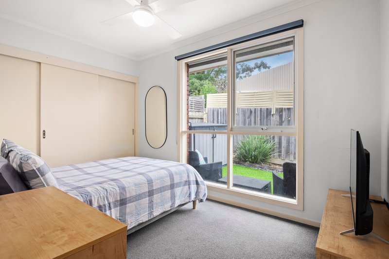 Photo - 1/5 Leith Road, Macleod VIC 3085 - Image 11