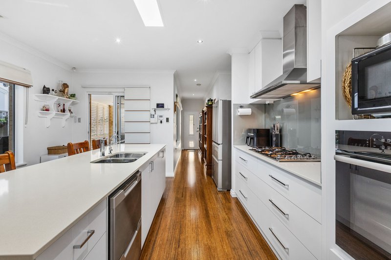 Photo - 15 Leschenault Boulevard, Lake Coogee WA 6166 - Image 12