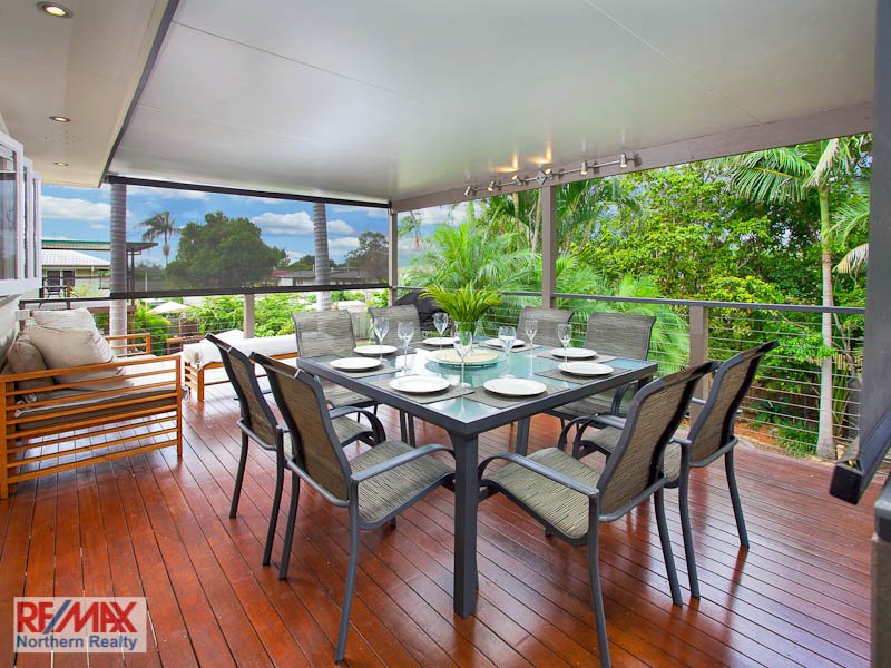 Photo - 15 Levant Street, Albany Creek QLD 4035 - Image 2