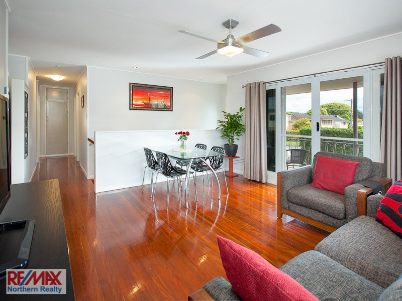 Photo - 15 Levant Street, Albany Creek QLD 4035 - Image 6