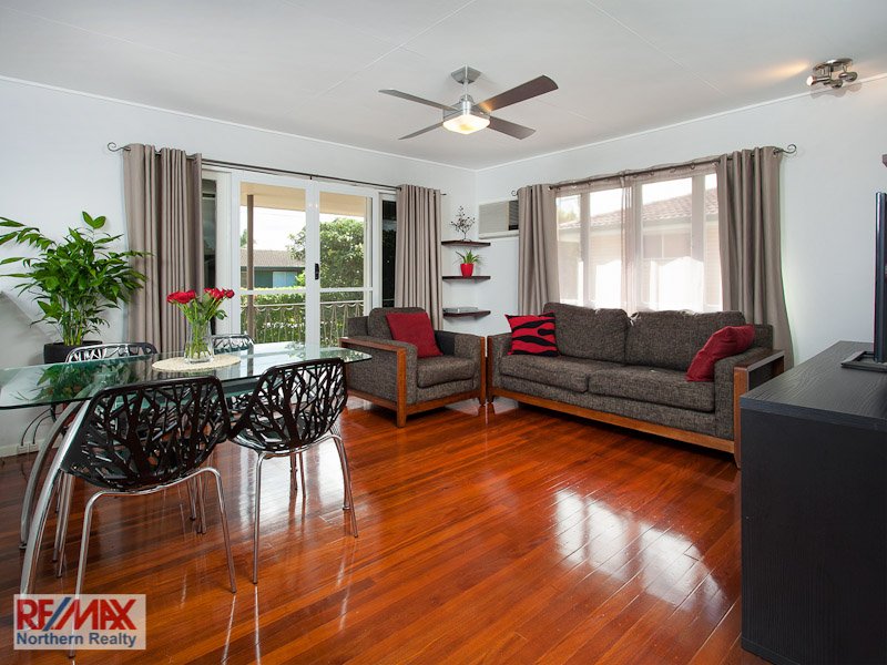 Photo - 15 Levant Street, Albany Creek QLD 4035 - Image 7