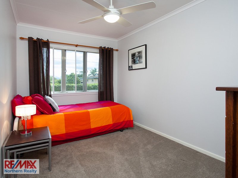 Photo - 15 Levant Street, Albany Creek QLD 4035 - Image 10