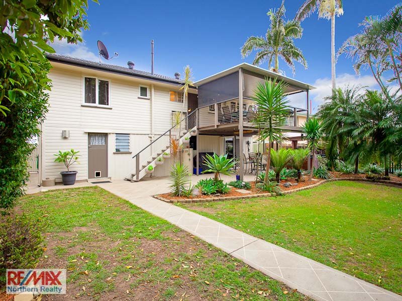 Photo - 15 Levant Street, Albany Creek QLD 4035 - Image 16