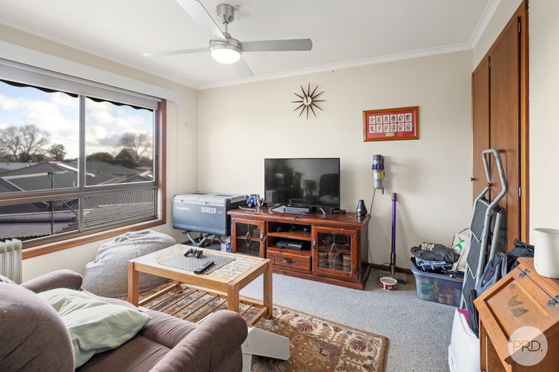 Photo - 15 Lewis Court, Sebastopol VIC 3356 - Image 12