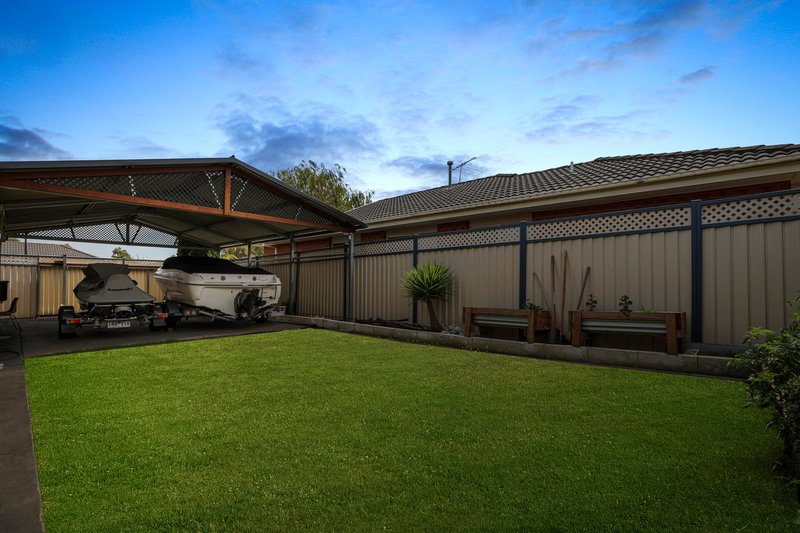 Photo - 15 Lichen Way, Epping VIC 3076 - Image 14