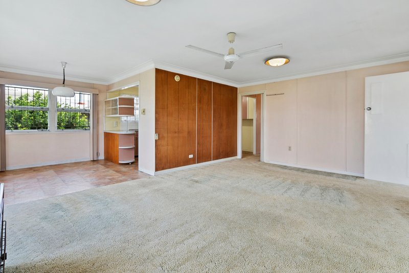 Photo - 15 Limerick Street, Acacia Ridge QLD 4110 - Image 4