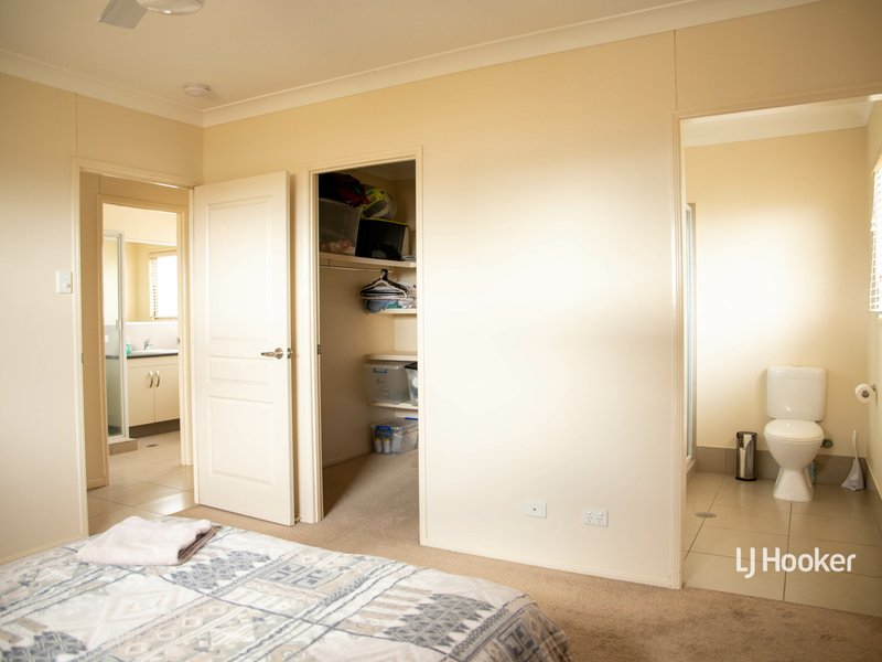 Photo - 15 Lockyer Crescent, Roma QLD 4455 - Image 11