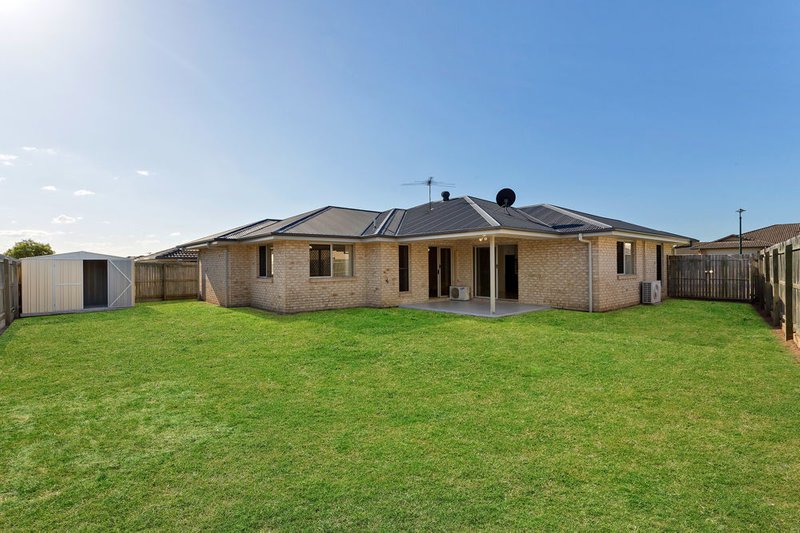 Photo - 15 Lomandra Drive, Morayfield QLD 4506 - Image 14