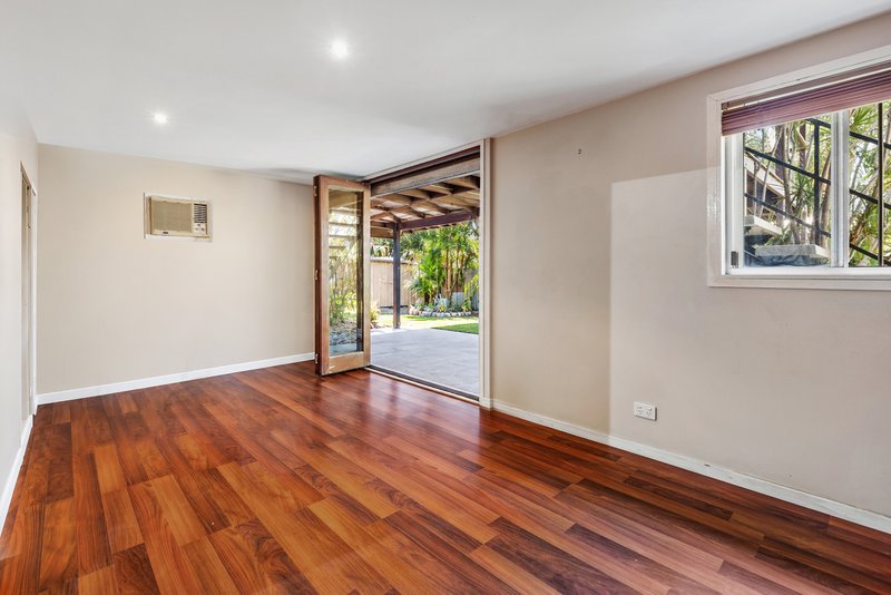 Photo - 15 Lord Byron Parade, Strathpine QLD 4500 - Image 5