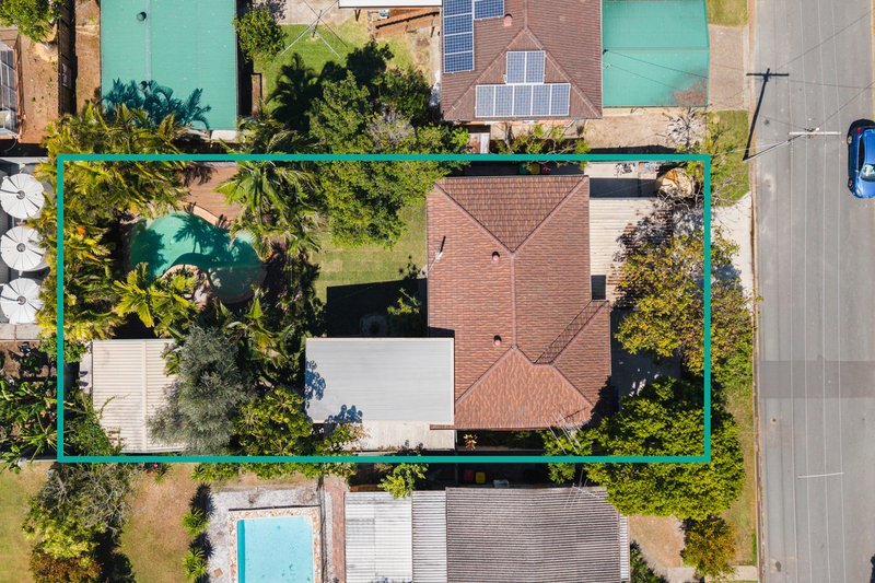 Photo - 15 Lord Byron Parade, Strathpine QLD 4500 - Image 22