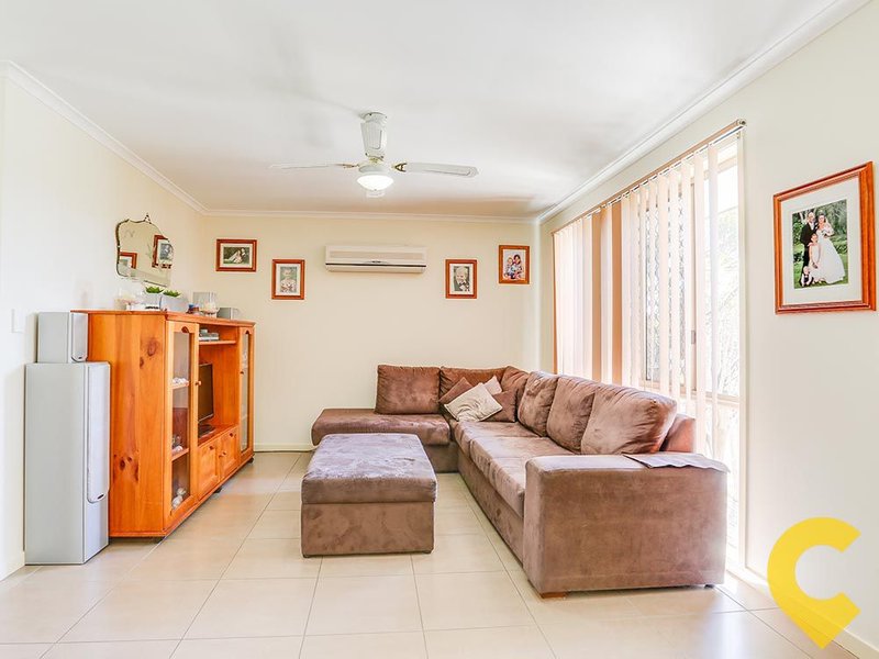 Photo - 15 Lorebury Drive, Morayfield QLD 4506 - Image 9