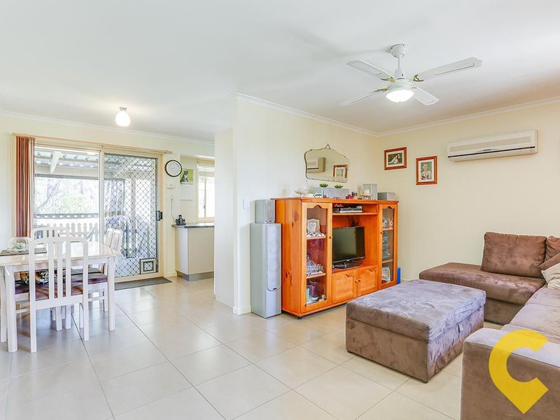 Photo - 15 Lorebury Drive, Morayfield QLD 4506 - Image 10