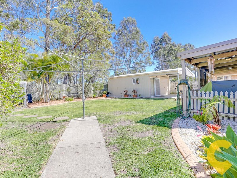 Photo - 15 Lorebury Drive, Morayfield QLD 4506 - Image 17