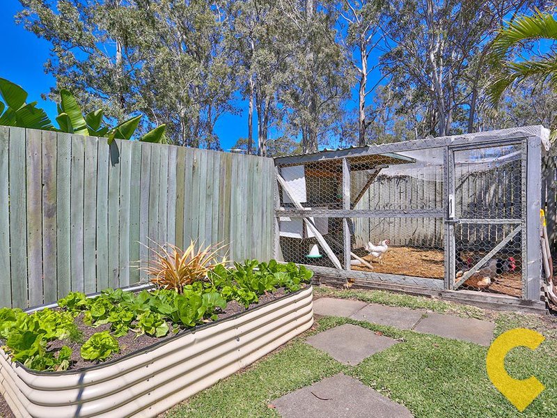 Photo - 15 Lorebury Drive, Morayfield QLD 4506 - Image 18