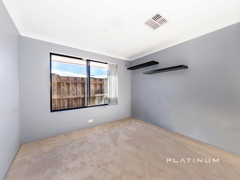 Photo - 15 Lorient Pass, Quinns Rocks WA 6030 - Image 6