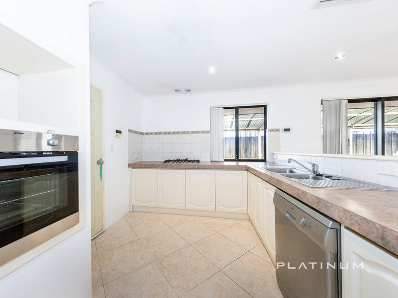 Photo - 15 Lorient Pass, Quinns Rocks WA 6030 - Image 9