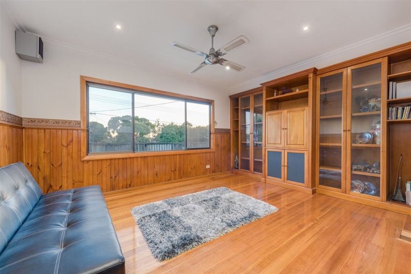 15 Lydford Road, Ferntree Gully VIC 3156