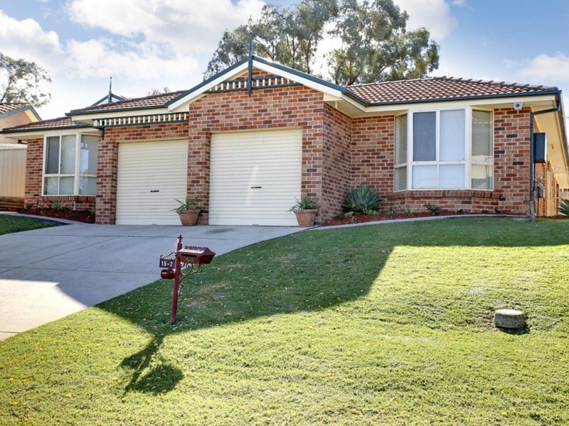 15 Mackenzie Pl , Kearns NSW 2558