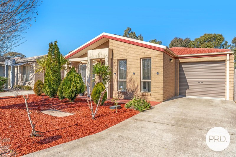 Photo - 15 Maclurcan Street, Franklin ACT 2913 - Image 1