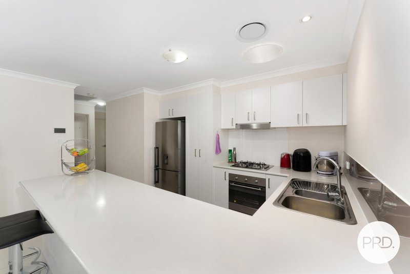 Photo - 15 Maclurcan Street, Franklin ACT 2913 - Image 8