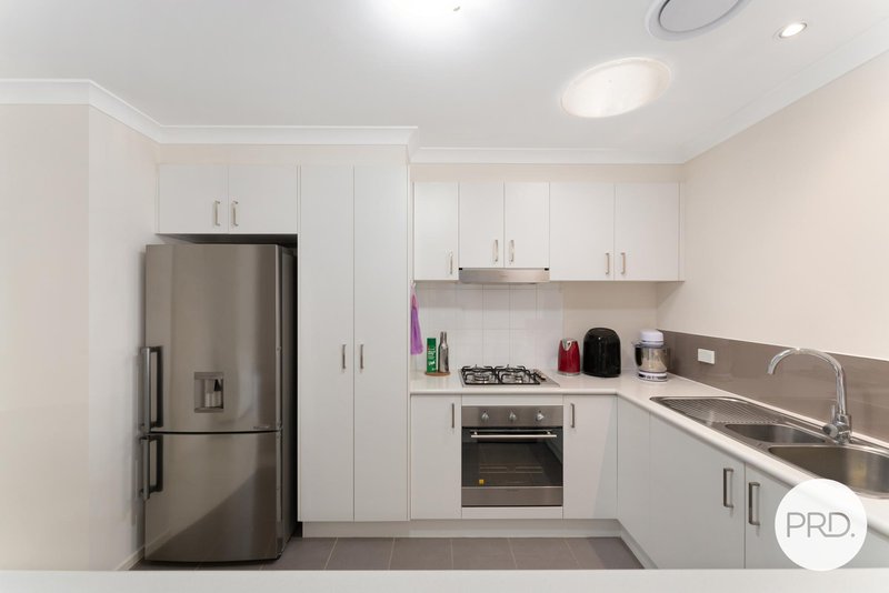 Photo - 15 Maclurcan Street, Franklin ACT 2913 - Image 9