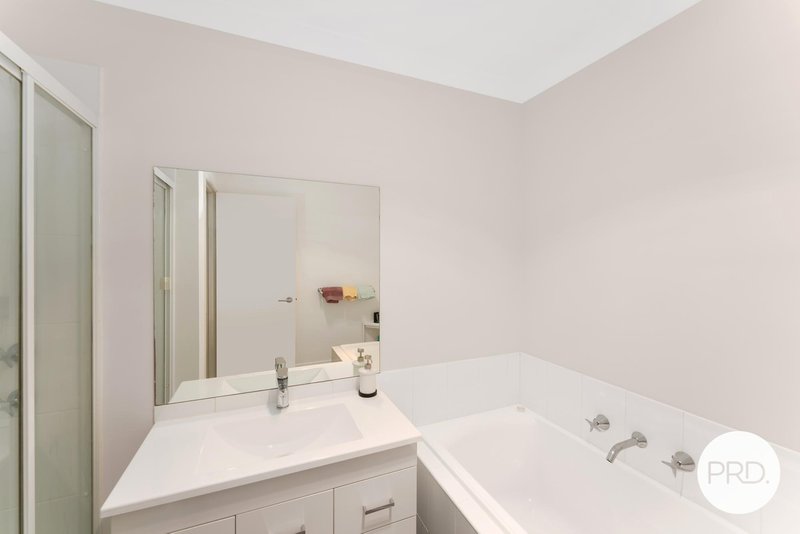 Photo - 15 Maclurcan Street, Franklin ACT 2913 - Image 13