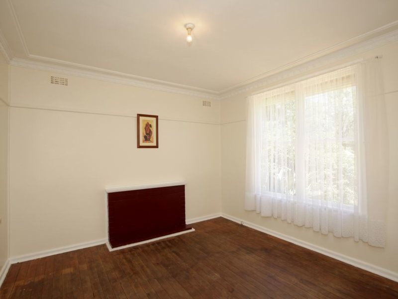 Photo - 15 Macquarie Street, Mount Austin NSW 2650 - Image 10