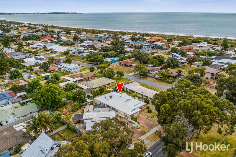 15 Madora Beach Road, Madora Bay WA 6210