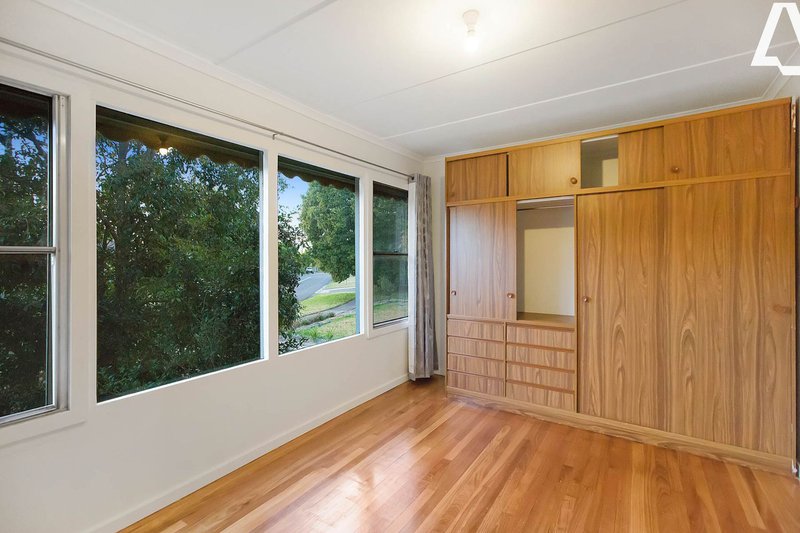 Photo - 15 Mahogany Avenue, Frankston North VIC 3200 - Image 7