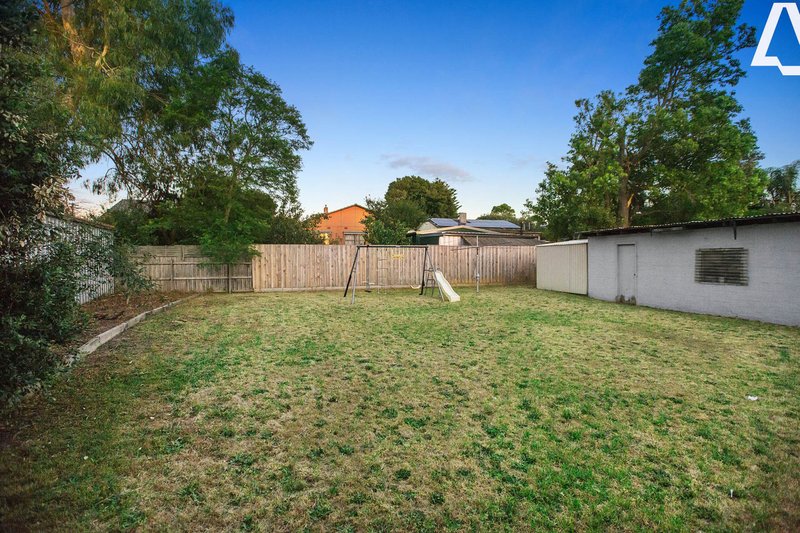 Photo - 15 Mahogany Avenue, Frankston North VIC 3200 - Image 15