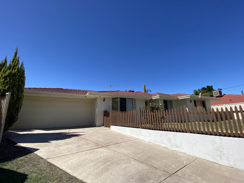 15 Maitland Place, Thornlie WA 6108