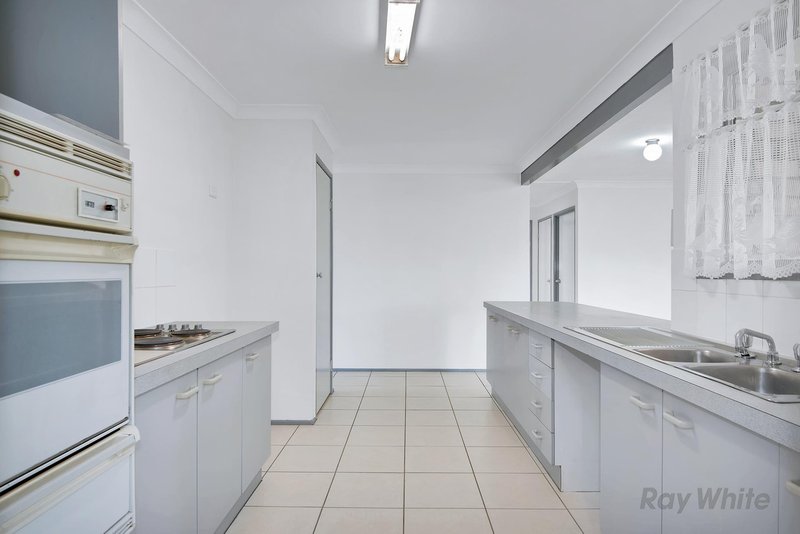 Photo - 15 Mako Street, Runcorn QLD 4113 - Image 2