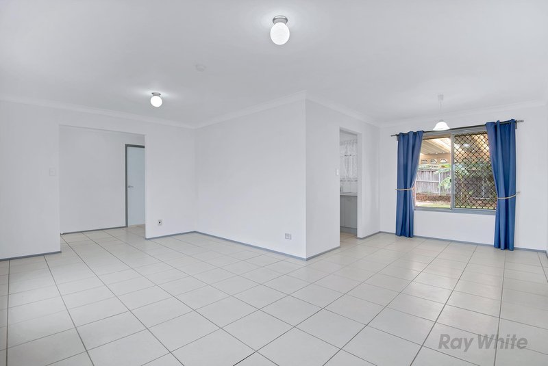 Photo - 15 Mako Street, Runcorn QLD 4113 - Image 3