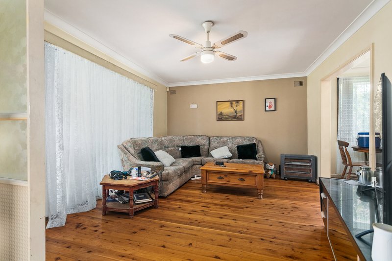 Photo - 15 Malin Road, Oak Flats NSW 2529 - Image 2