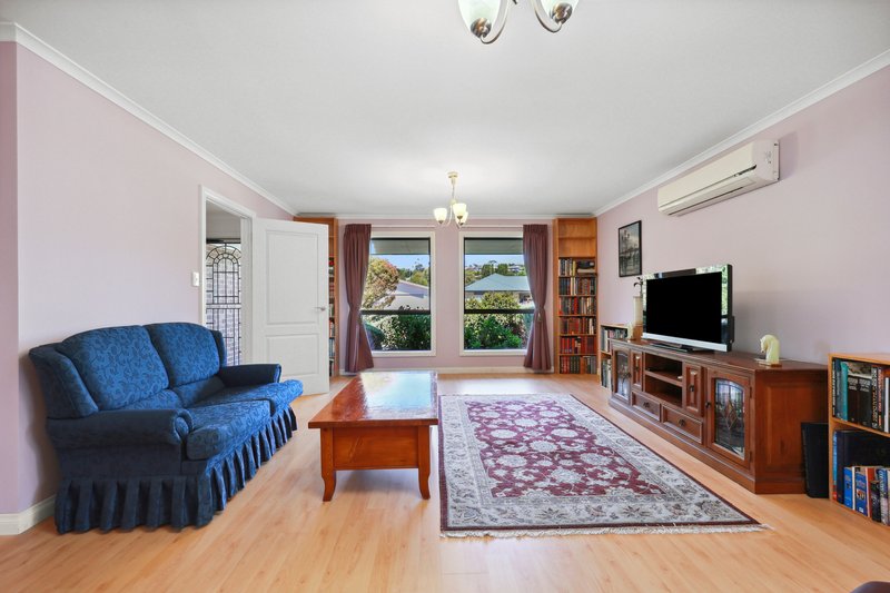 Photo - 15 Manning Avenue, Encounter Bay SA 5211 - Image 5