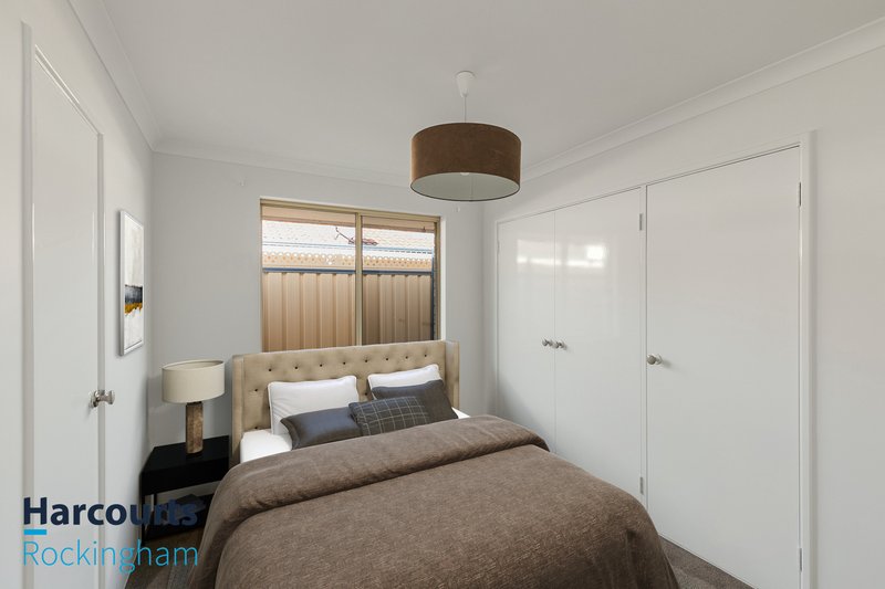 Photo - 15 Manta Court, Warnbro WA 6169 - Image 12