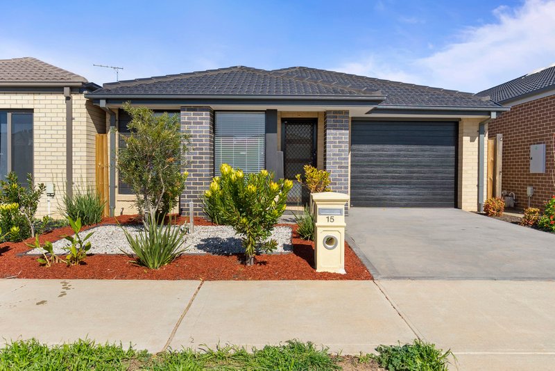 15 Mantello Drive, Werribee VIC 3030