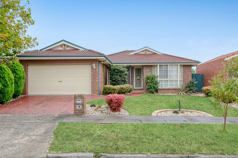 15 Manuka Court, Mill Park VIC 3082