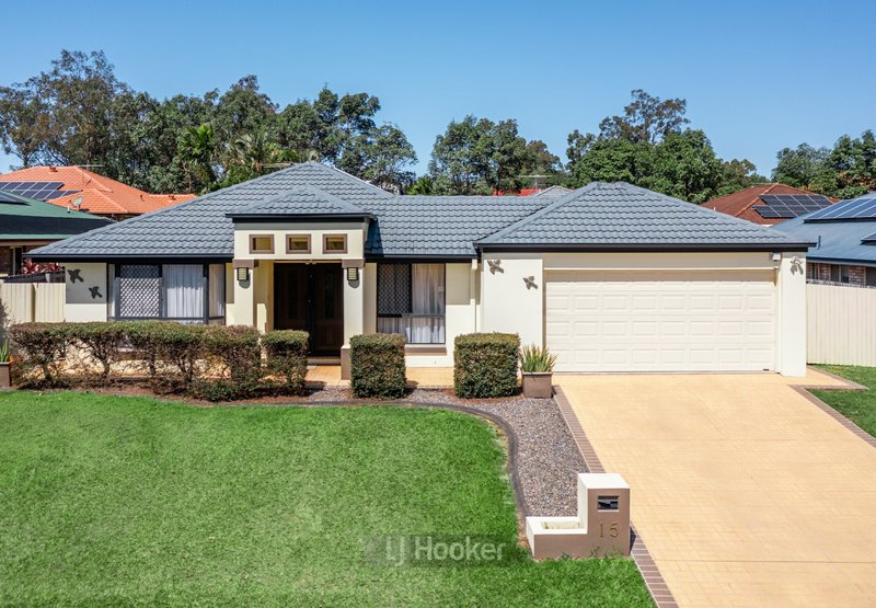 15 Mapleton Crescent, Forest Lake QLD 4078