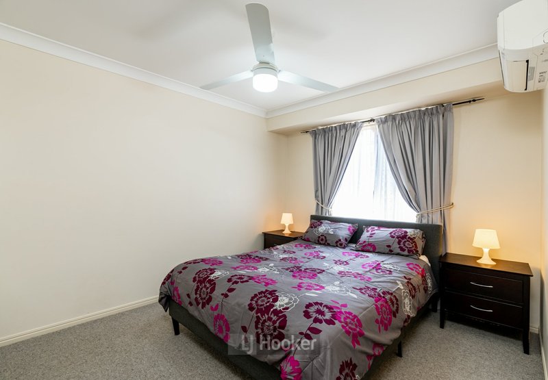 Photo - 15 Mapleton Crescent, Forest Lake QLD 4078 - Image 10