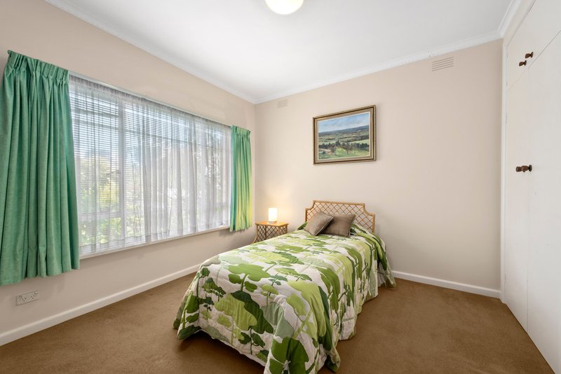 Photo - 15 Marama Street, Blackburn South VIC 3130 - Image 11