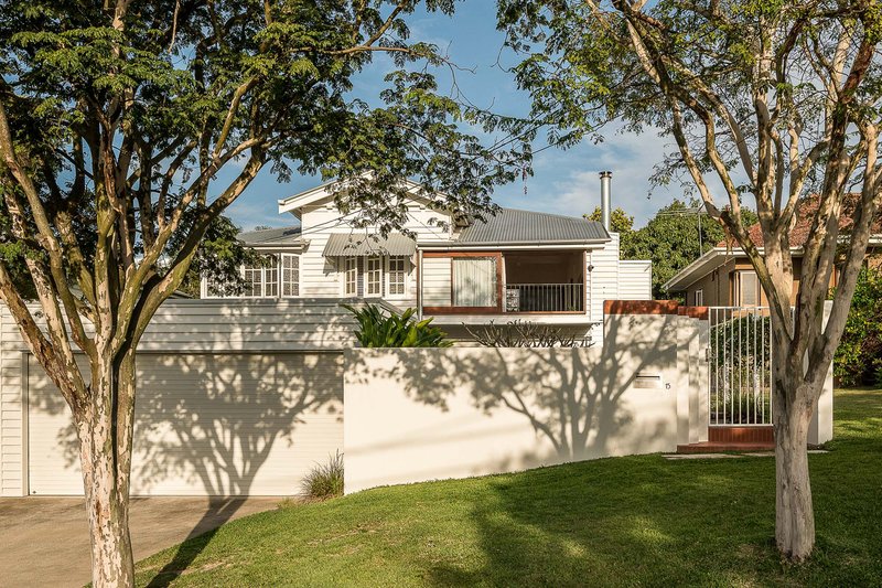 Photo - 15 Margaret Street, Camp Hill QLD 4152 - Image 2