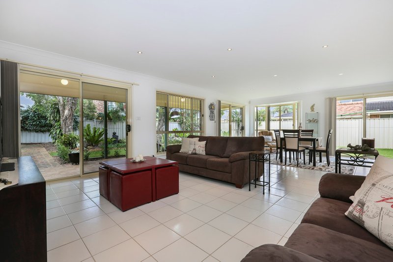 Photo - 15 Marie Place, Horsley NSW 2530 - Image 1