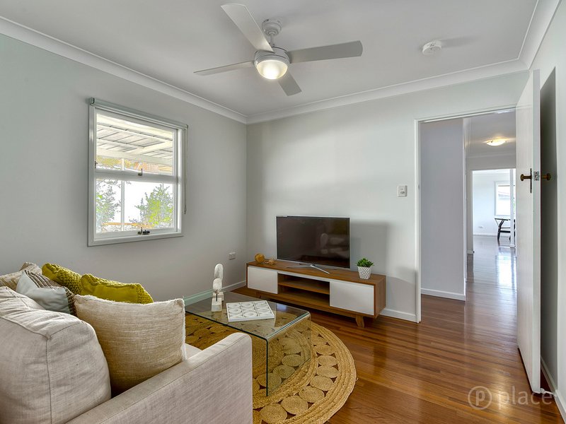 Photo - 15 Marieander Street, Tarragindi QLD 4121 - Image 7