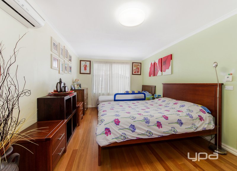 Photo - 15 Mark Street, St Albans VIC 3021 - Image 7