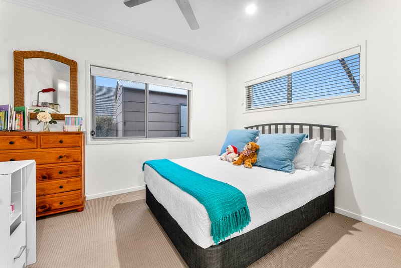 Photo - 15 Markwell Crescent, Mango Hill QLD 4509 - Image 19