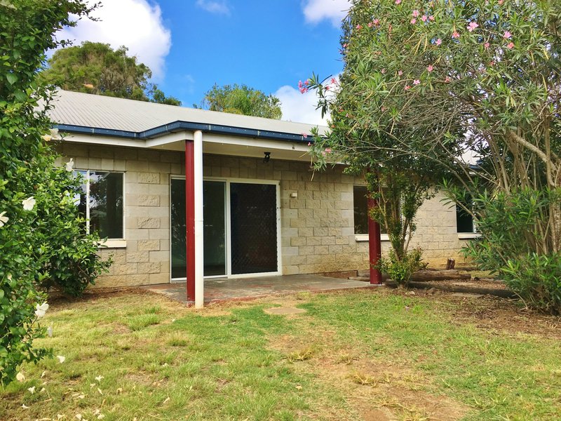 Photo - 15 Martin Place, Kingaroy QLD 4610 - Image 1