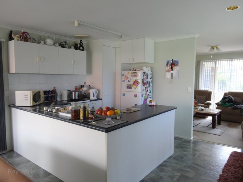 Photo - 15 Mary Leigh Street, Deception Bay QLD 4508 - Image 2