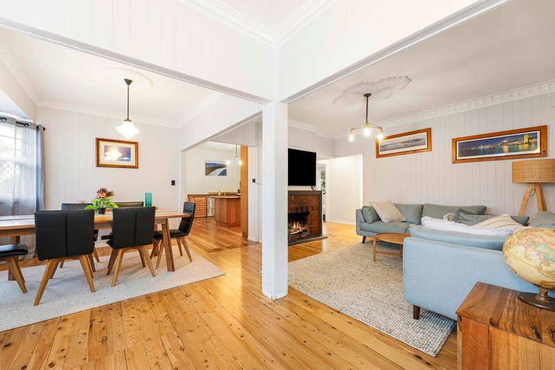 Photo - 15 Mary Street, Mount Lofty QLD 4350 - Image 6